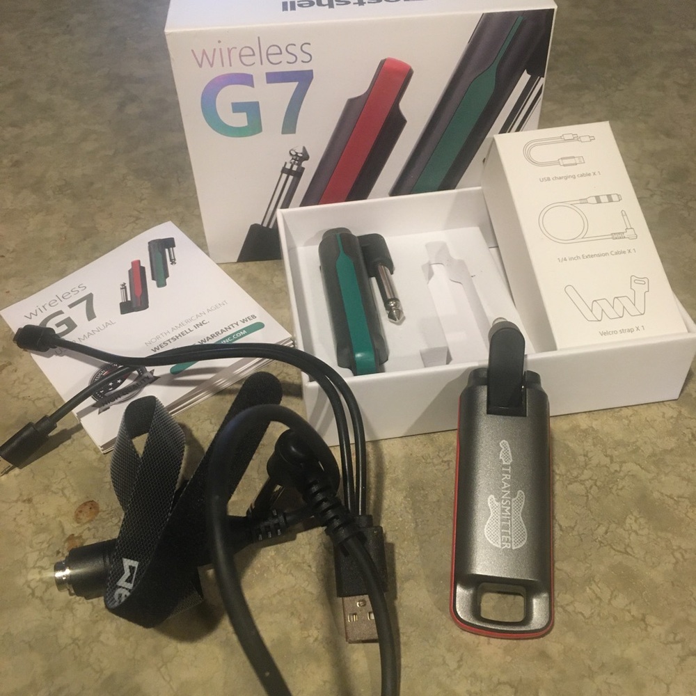 Wireless Instrument receiver and transmitter,like new,works great.good luck